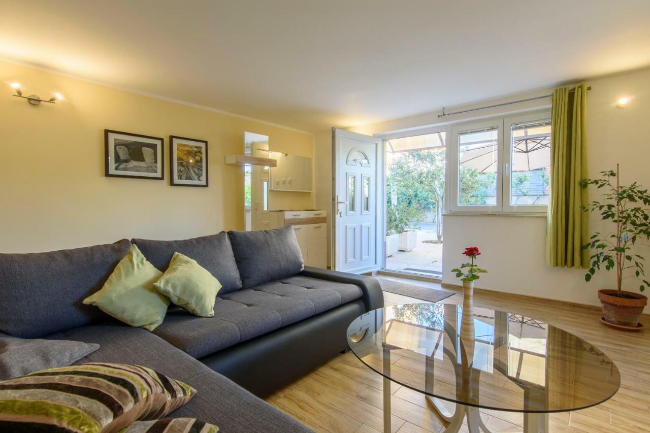 Apartment Relja Zadar Bagian luar foto
